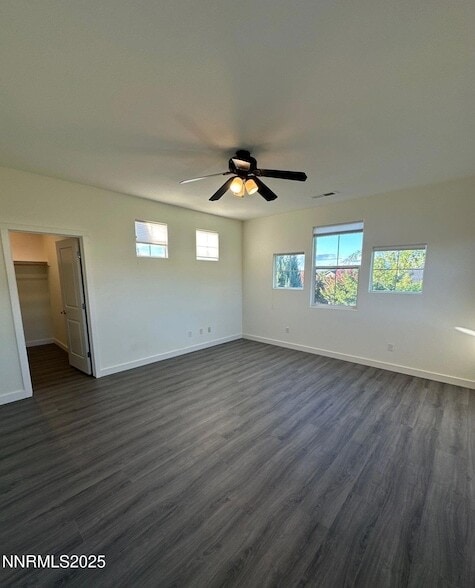 Building Photo - 1279 Par Three Dr