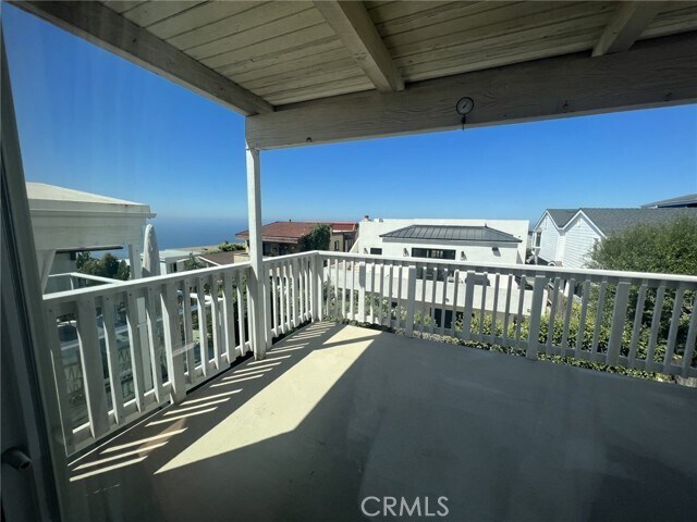 Building Photo - 851 Acapulco St