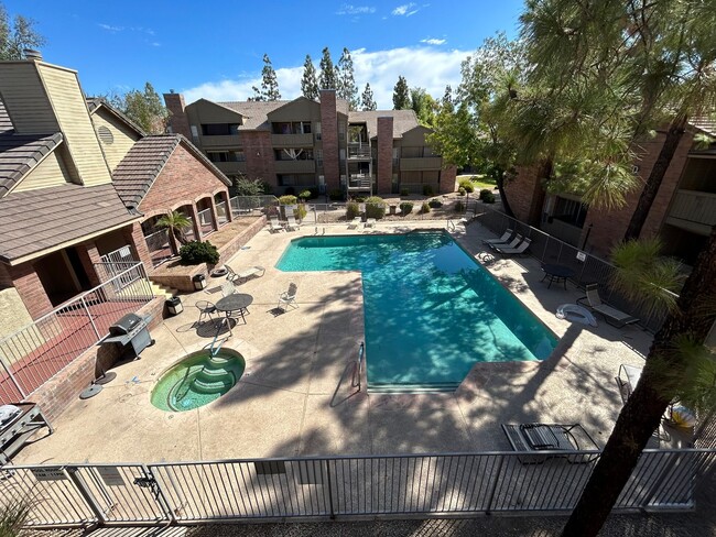 Building Photo - 1 Bedroom and 1 Bath