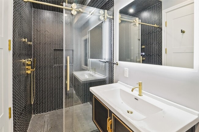 Building Photo - 3212 Preston Hills Cir