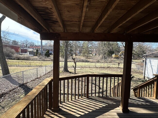 Building Photo - 1475 W Duchesne Dr