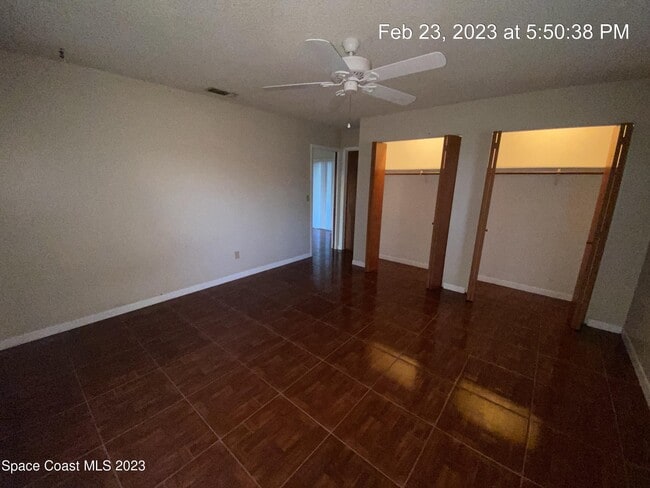 Building Photo - 304 Darrow Ave