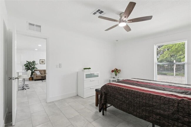 Building Photo - 3530 Goodrich Ave