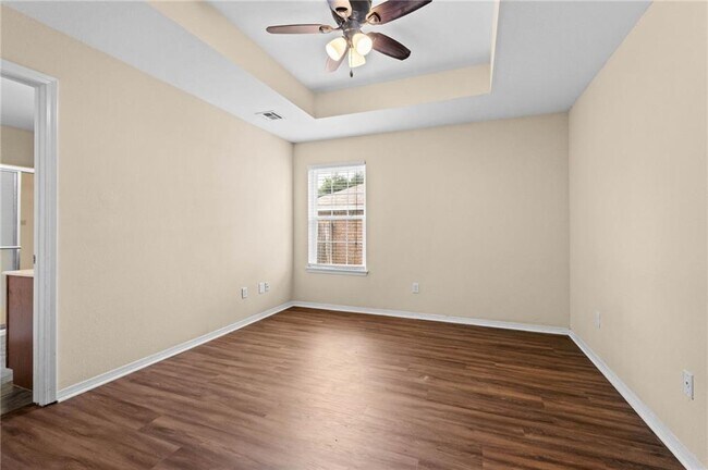 Building Photo - 730 Patty Ln