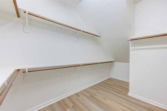 Building Photo - 6027 Mystic Berry Dr