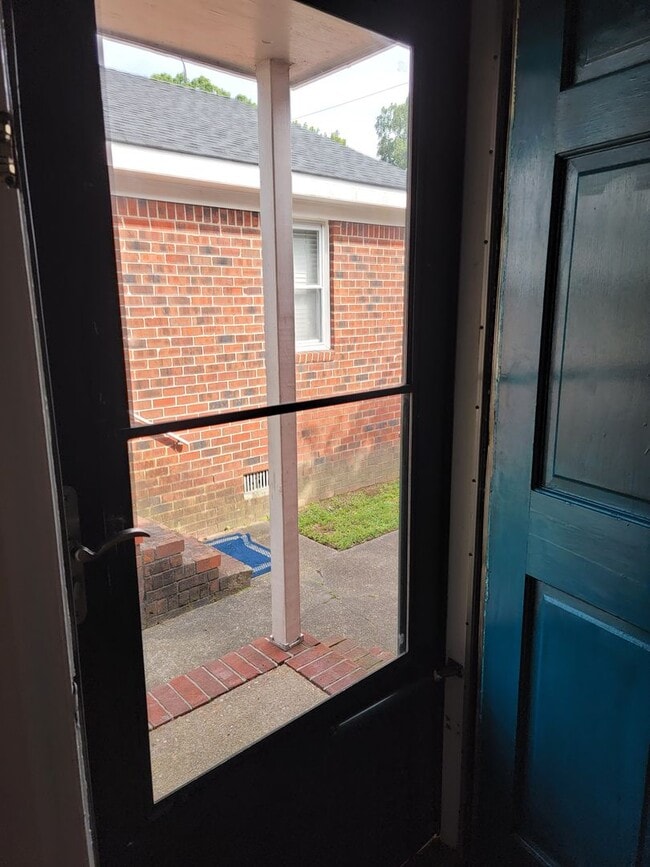 Building Photo - 2 Bedroom 1bath Oceanview/Bayview