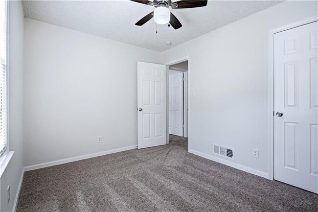 Building Photo - 1600 Sugar Plum Dr SW