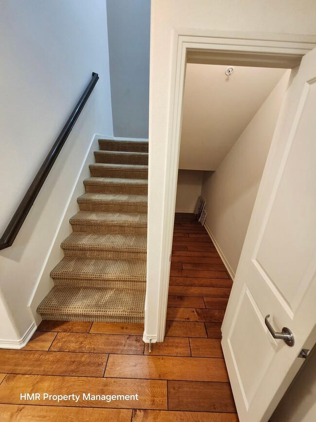 Building Photo - 2 bed 2.5 bath condominium at Lake at Waln...