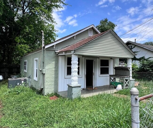 Primary Photo - 1201 W Baxter Ave