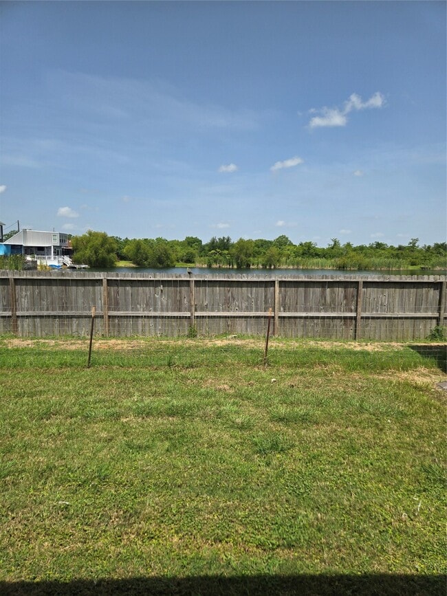 Building Photo - 2724 Avenue D