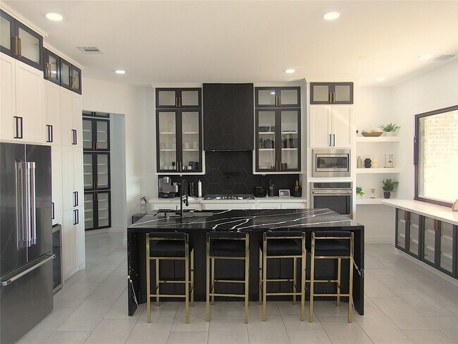 Building Photo - 51 Rd 6613