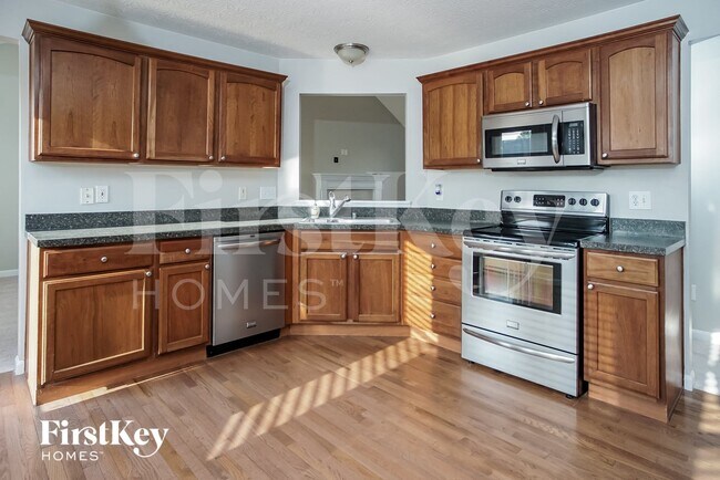 Building Photo - 7398 Haverhill Ln