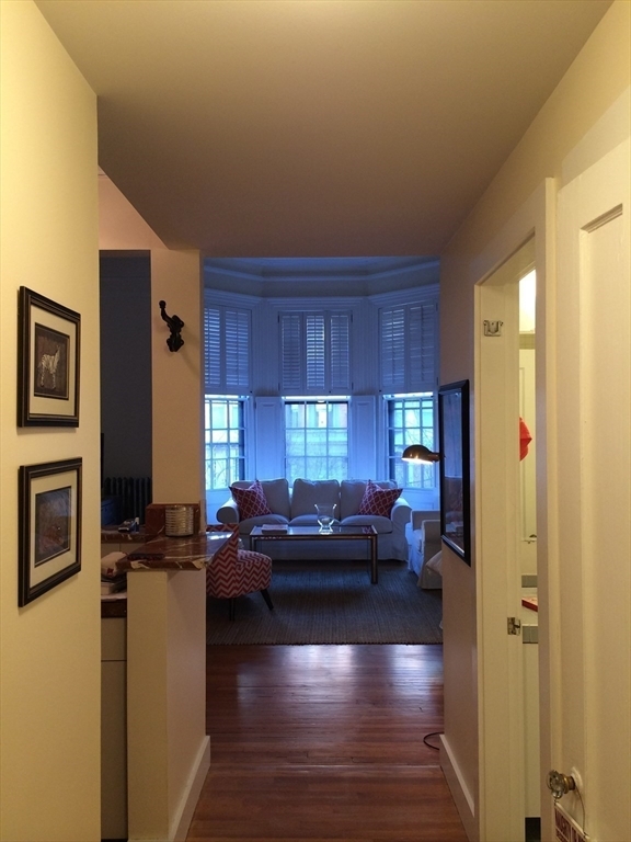 Building Photo - 235 Beacon St