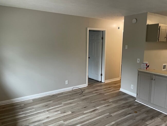 Building Photo - Bordeaux Duplex