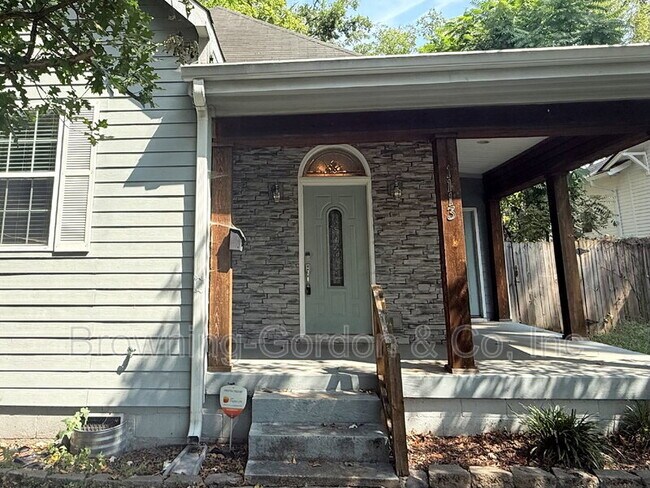 Building Photo - 1113 Pennock Ave