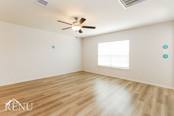 Building Photo - 25382 Cypress Bend Dr