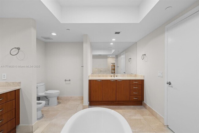 Building Photo - 3301 NE 183rd St
