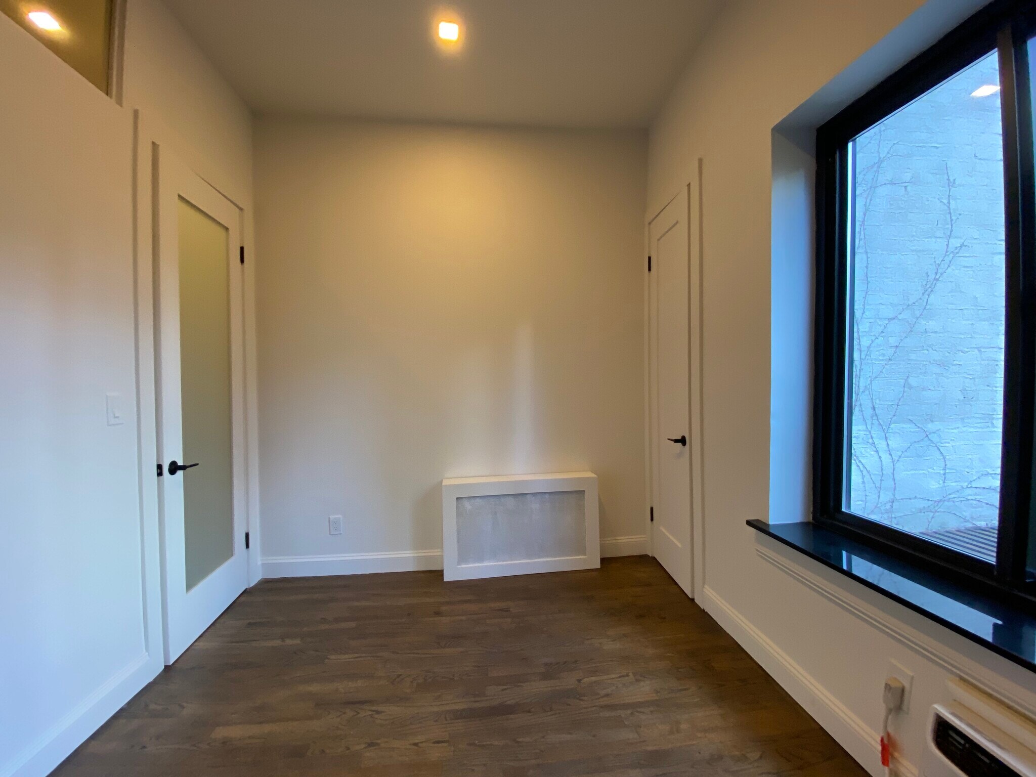 BEDROOM - 429 E 80th St