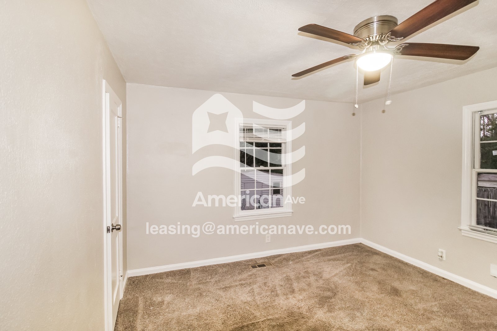 Building Photo - 914 Lamore St