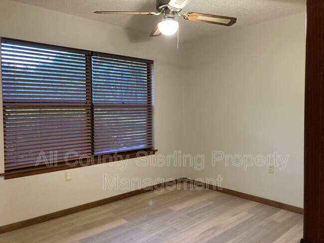 Building Photo - 111 Grove Ave