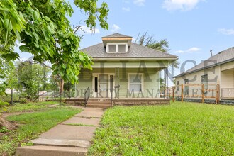 Building Photo - 1405 S Ida St