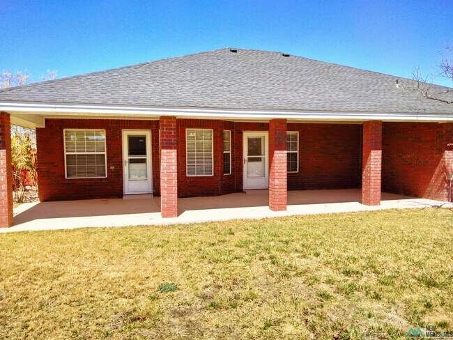 Building Photo - 2301 Reese Dr