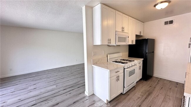 Building Photo - 1193 S Belhaven St