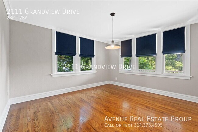 Building Photo - 2111 Grandview Dr