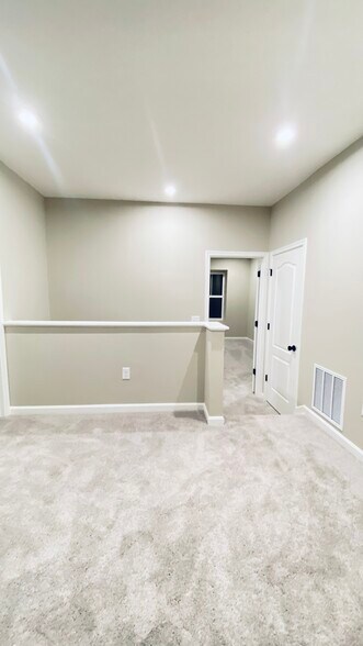 Building Photo - 1635 Autumn Spice Pl
