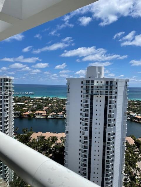 Building Photo - 21055 Yacht Club Dr