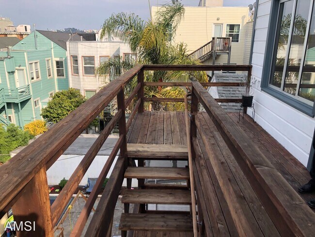 Building Photo - 1 br, 1 bath House - 30 Elizabeth #3