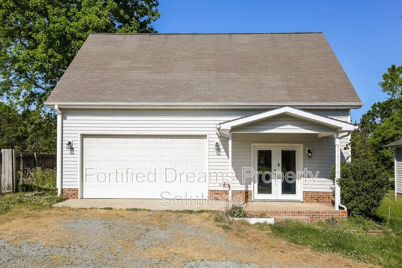 Building Photo - 4330 Alamance Rd