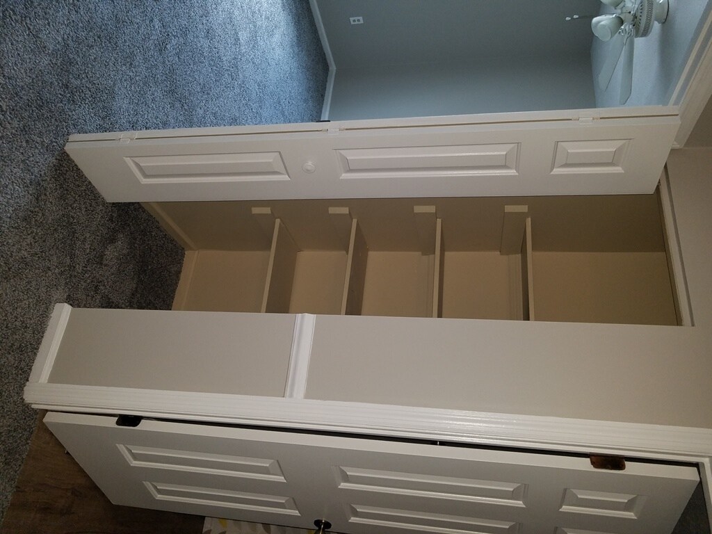 Linen closet - 31 Sally Ann Pl