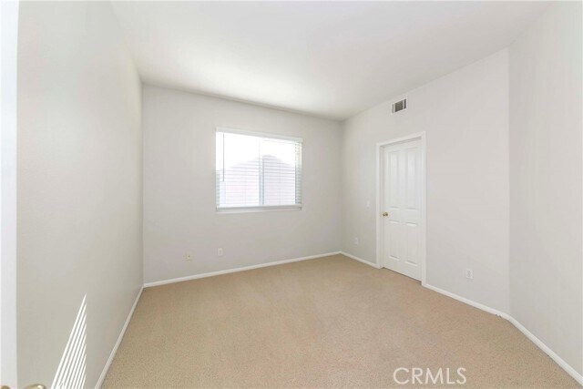 Building Photo - 16252 Fieldcrest Ct