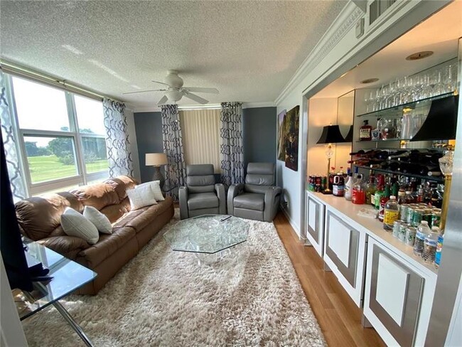 Building Photo - 2681 S Course Dr