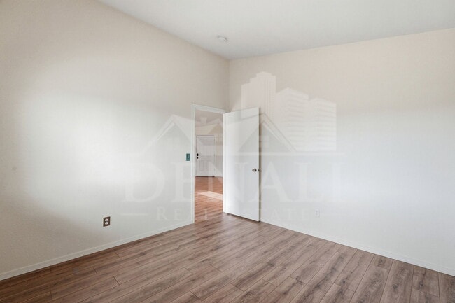 Building Photo - 9699 E Vendela St