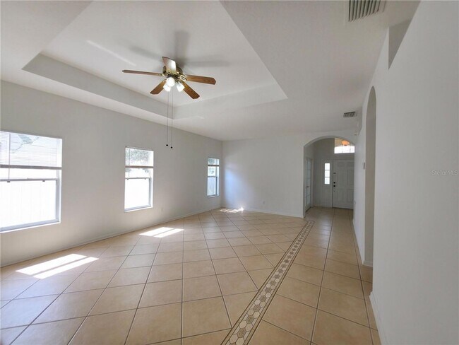 Building Photo - 1527 Derby Glen Dr