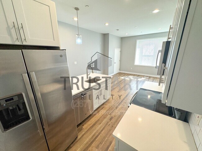 Building Photo - 1712 N Marshall St