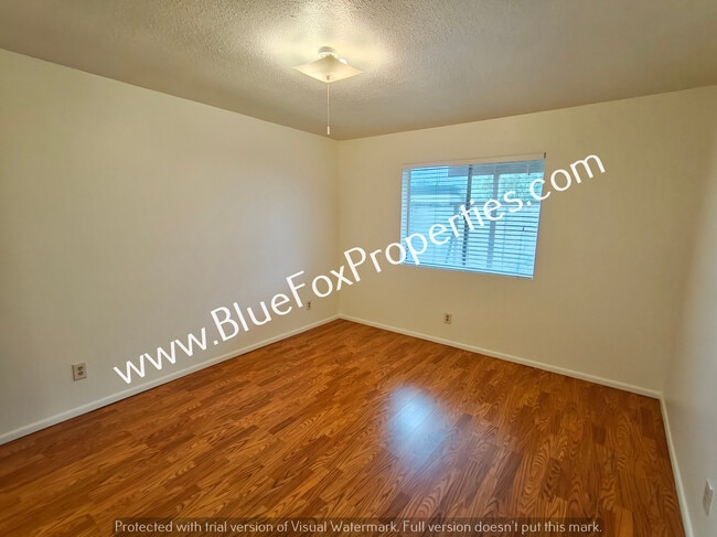 Building Photo - 1201 N Tracy Ave