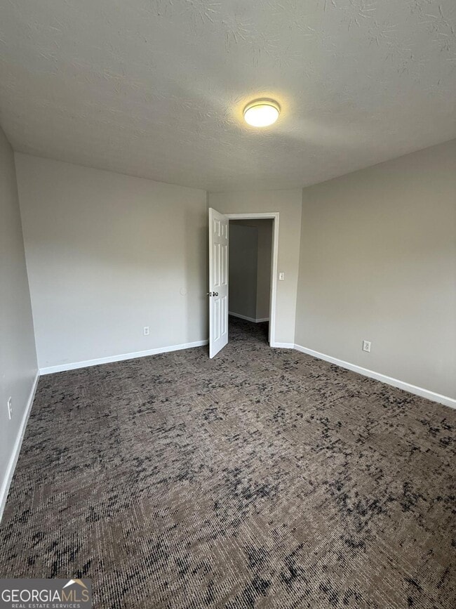 Building Photo - 6106 Allpoint Way