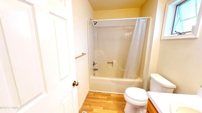 Building Photo - 4038 Somerset Ct