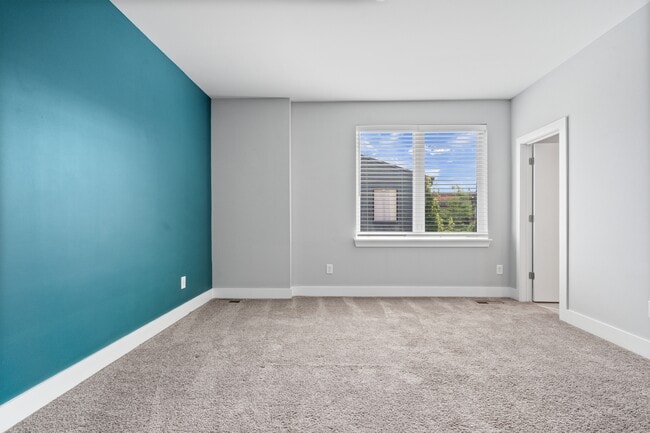 Building Photo - 1009 N Park Ave