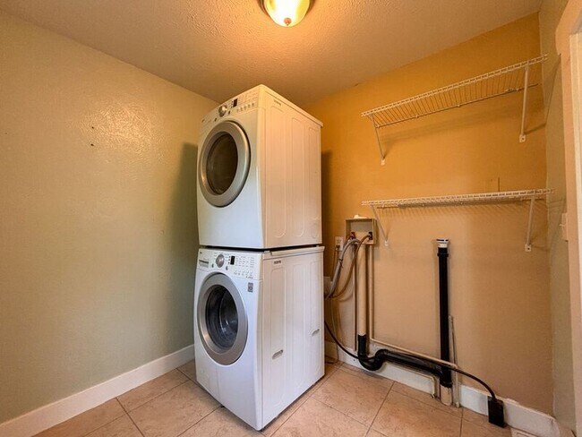 Building Photo - 3715 N Lafayette St