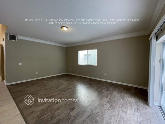 Building Photo - 18221 Sandy Pointe Dr