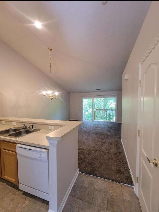 Building Photo - 6282 Edgecreek Ln