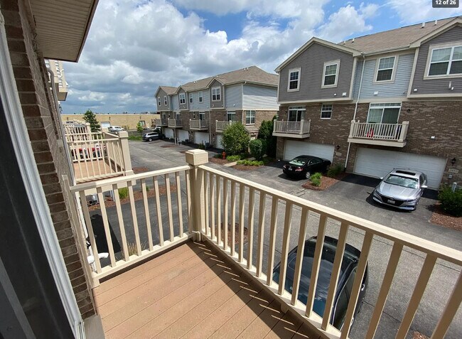 Building Photo - 2873 Henley Ln