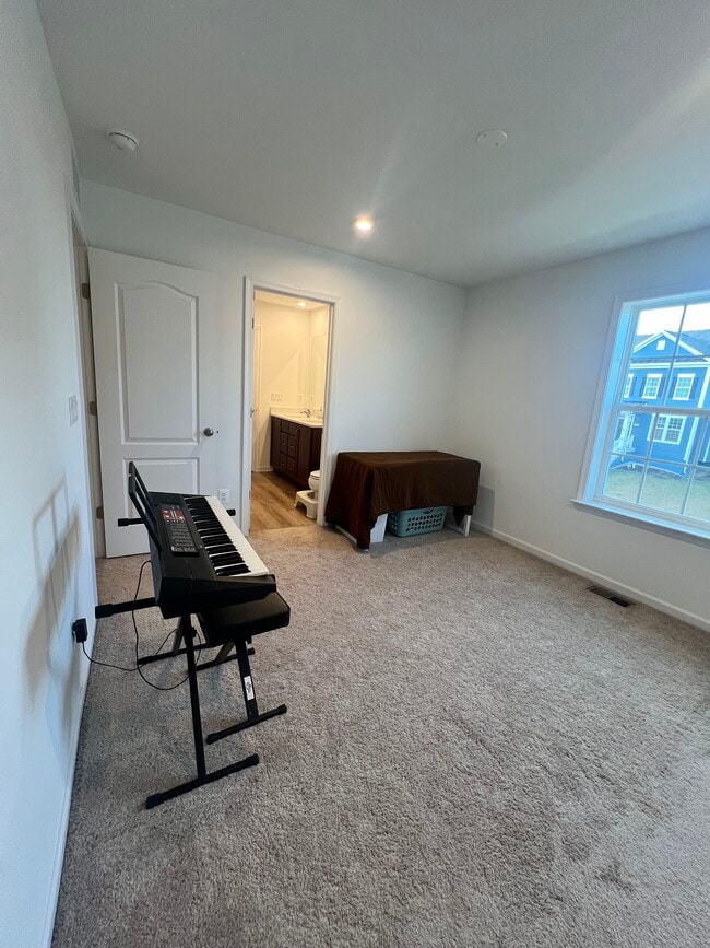 Building Photo - 230 Newbury St