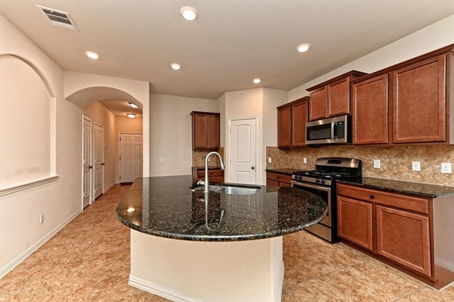 Building Photo - 265 Shale Cir