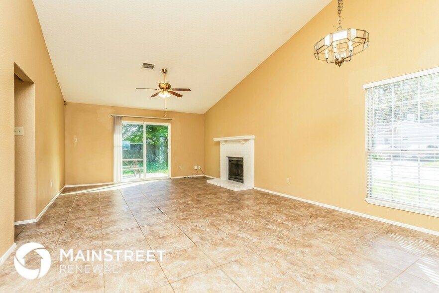 Building Photo - 500 Myrtle Dr