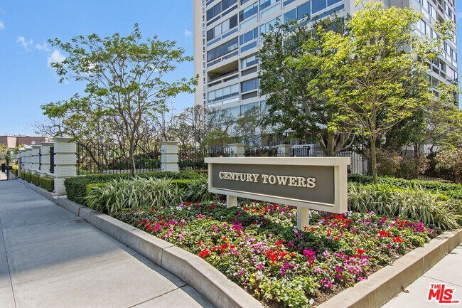 Building Photo - 2222 Ave of the Stars